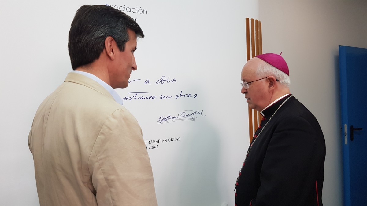 visita-arzobispo-santiago-2